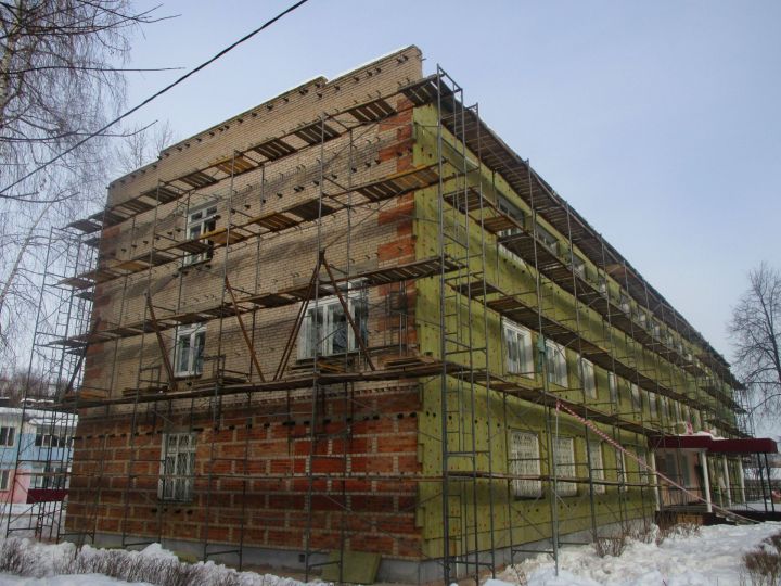 Алабугада Әнвәр Бакиров исемендәге 1нче музыка мәктәбендә капиталь ремонт бара