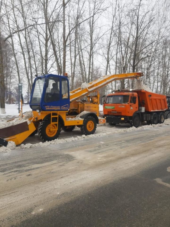 Алабугада ел&nbsp;башыннан бирле 12&nbsp;мең кубометрдан артык кар чыгарылган