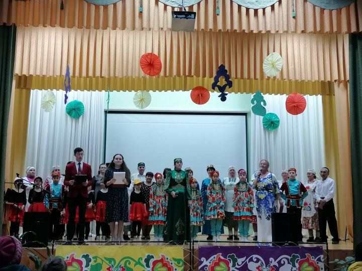 Алабуга районы Морт авылында иҗат-хисап концерты узды