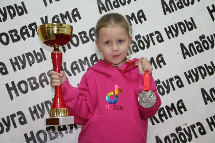 Алабугалы Диләрә Кашапова «Anatoly Karpov Chess Cup» шахмат турнирында 2нче урын алды