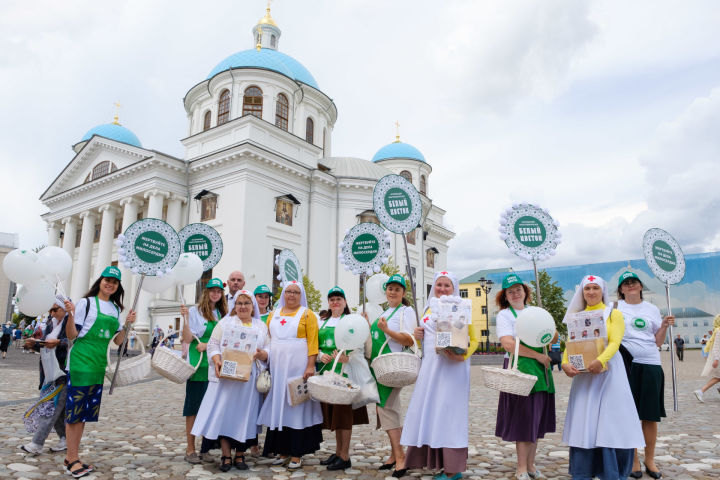 Волонтеры АО «Транснефть — Прикамье» приняли участие в благотворительной акции «Белый цветок»
