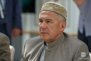 Рөстәм Миңнеханов Идел буе Болгар дәүләтендә ислам динен кабул итү көне белән котлады