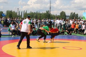 Алабуга Сабантуенда абсолют батыр исеме өчен 160тан артык кеше көрәшәчәк