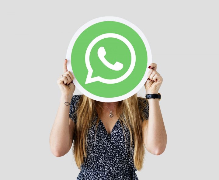 Россия Мәгариф министрлыгы укытучыларга һәм ата-аналарга WhatsApp куллануны тыйды