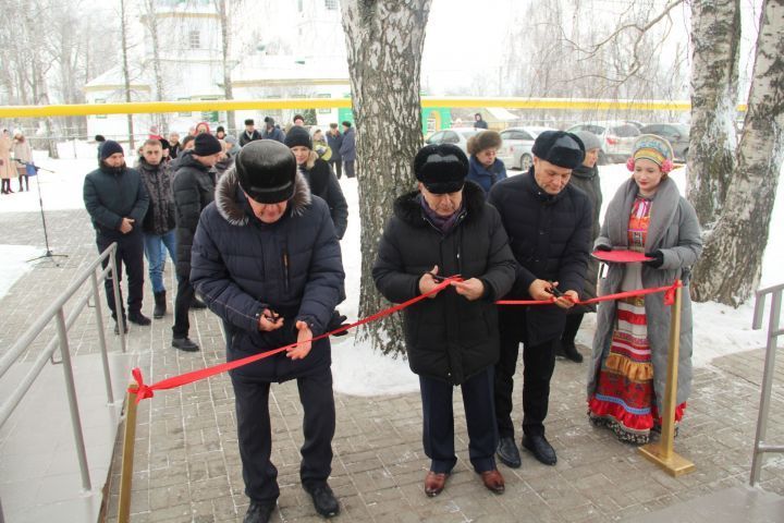 Алабуга районы Костенеево авылында башкарма комитетның яңа бинасы ачылды