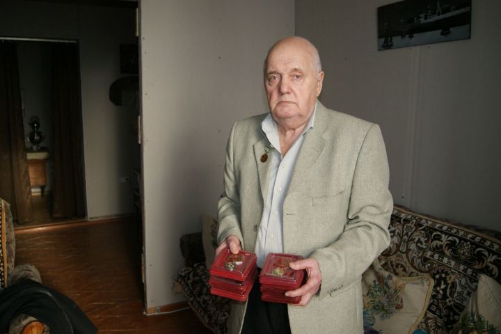 Владимир Громов: «Беренче баржабызны күз алдыбызда бомбага тоттылар»