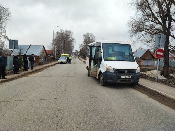 Алабугада автобус мәктәп укучысын бәрдергән