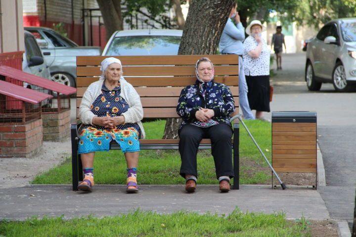 80 яшькә җиткән пенсионерларның иминият пенсиясенә теркәлгән түләүләре ике тапкырга арттырыла