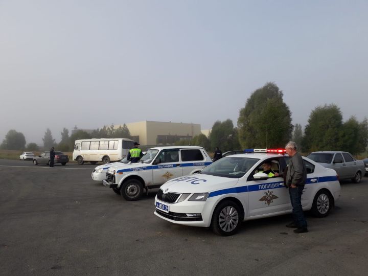 Алабуга автоинспекторлары «Светофор» операциясе турында кисәтә