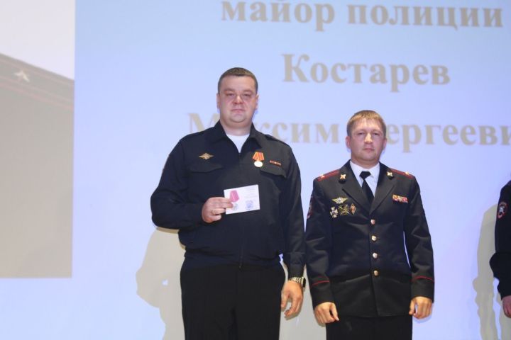 Алабугада Эчке эшләр органнары хезмәткәрләре көнен билгеләп үттеләр