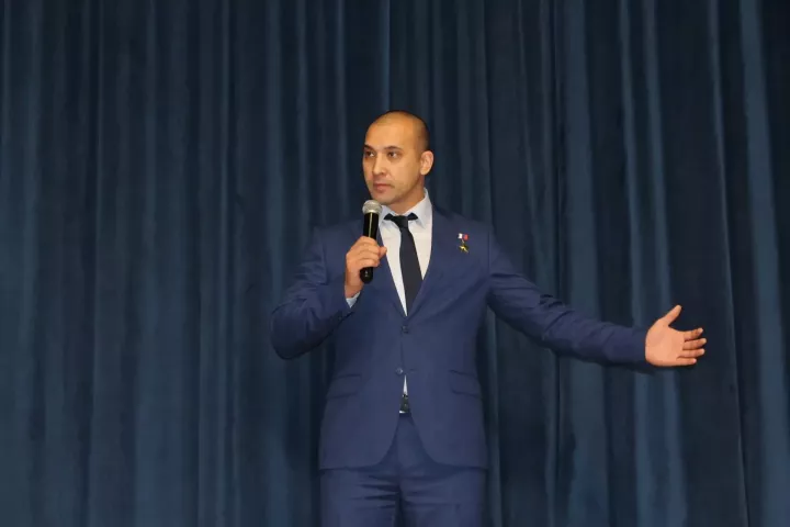 Россия Герое Рәсим Баксиков Алабугага эш визиты белән килде